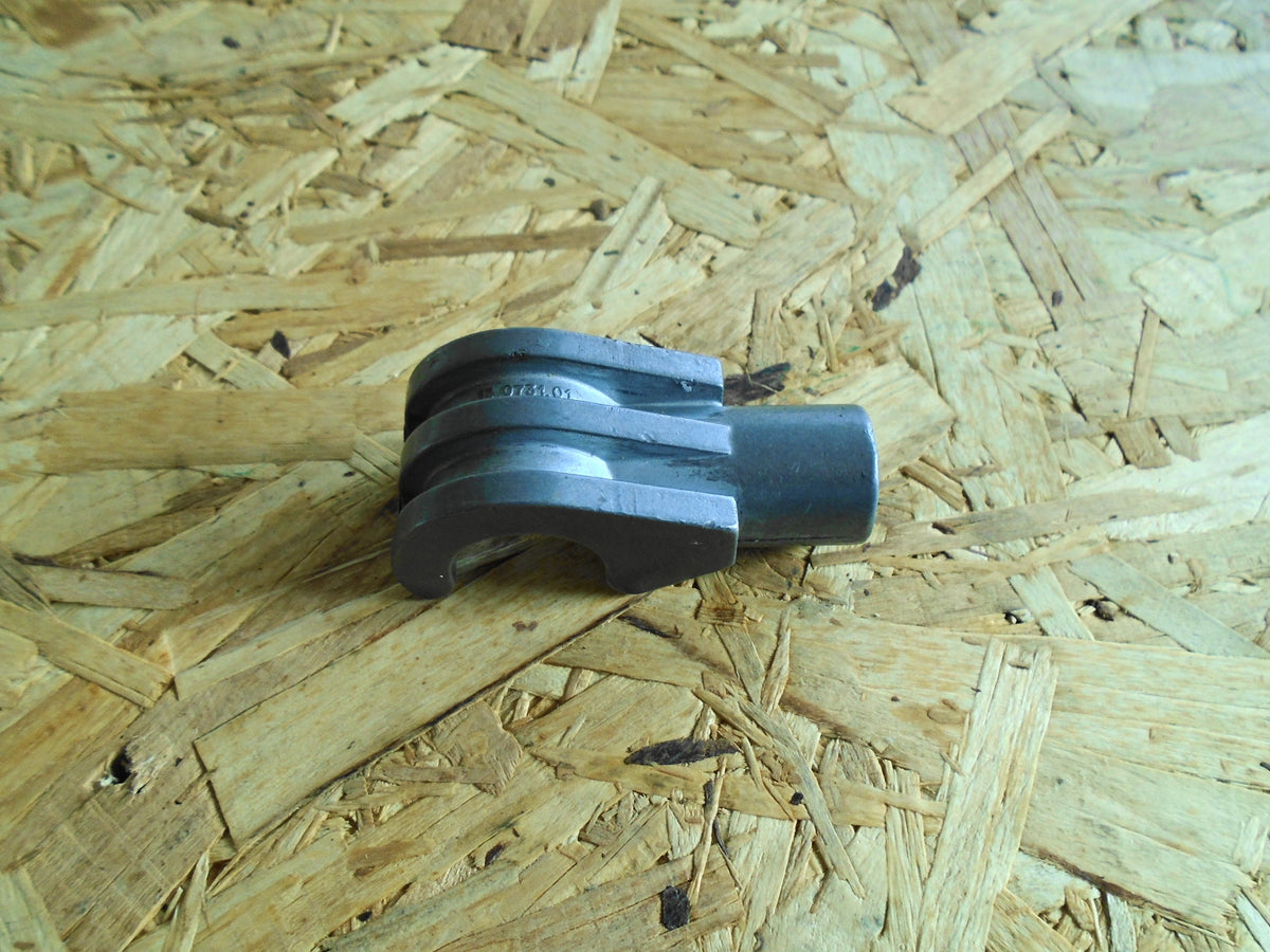 Inca 5.190.0800 table clamping casting 343.190