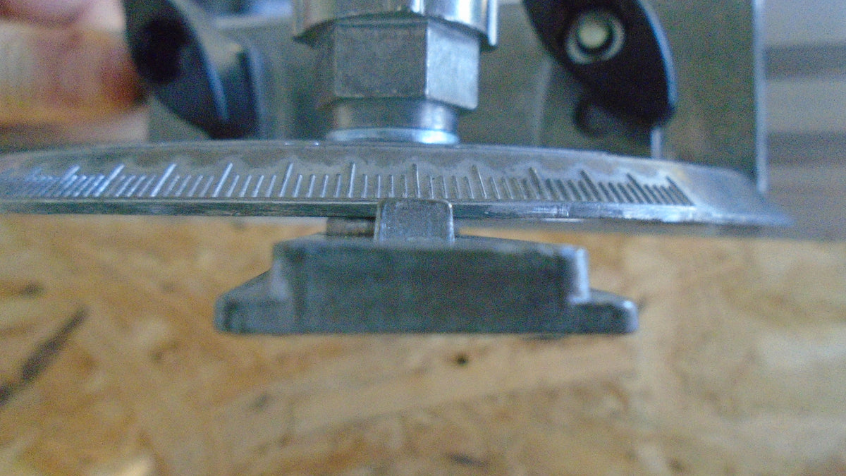 Inca mitre guide with machines with inverted "T" slot on the table